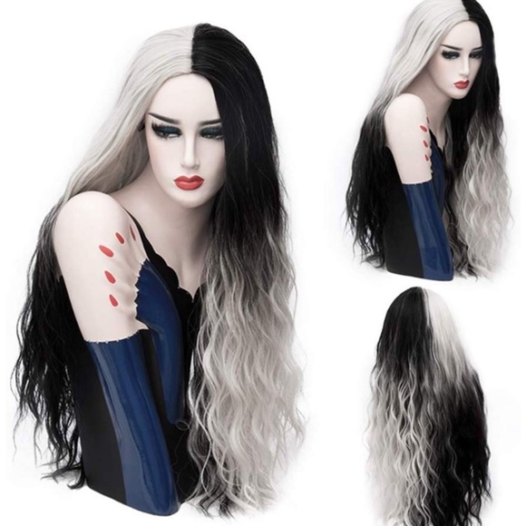 32” 🧟‍♀️BLACK & SILVERISH GREY SPLIT DYE Bang Wig